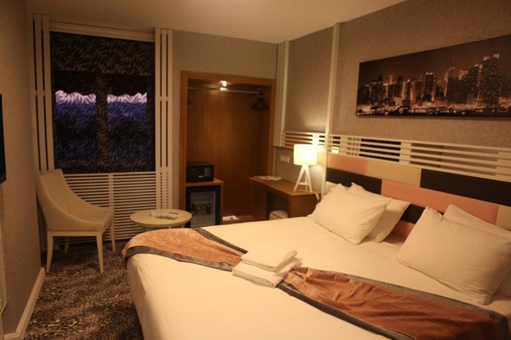 Manhattan Hotel Ankara Exterior foto